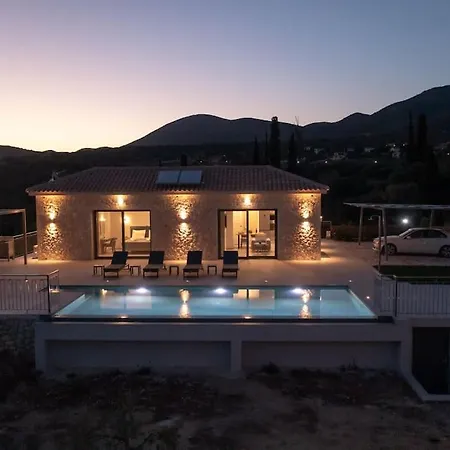 Brand New: Kefalonia Stone - Trapezaki Retreat Trapezaki (Kefalonia)