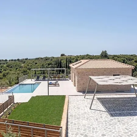 Brand New: Kefalonia Stone - Trapezaki Retreat Vila Trapezaki (Kefalonia)