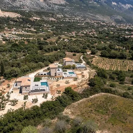 Brand New: Kefalonia Stone - Trapezaki Retreat Vila Trapezaki (Kefalonia)